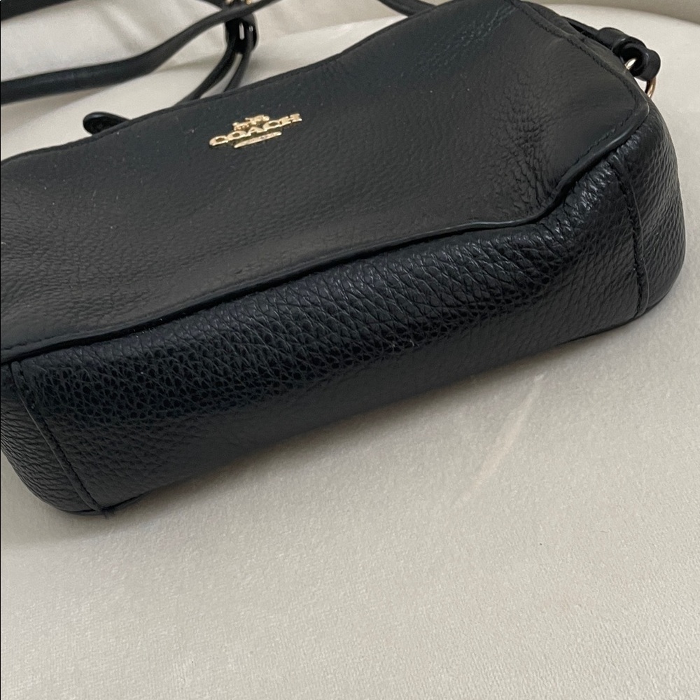 Coach Black Pebbled Leather Crossbody Bag - Picture 4 of 9